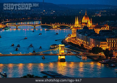 
                Schifffahrt, Donau, Budapest                   
