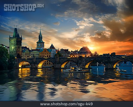 
                Sonnenuntergang, Prag, Karlsbrücke                   