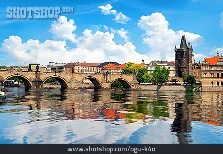 
                Prag, Moldau, Karlsbrücke                   