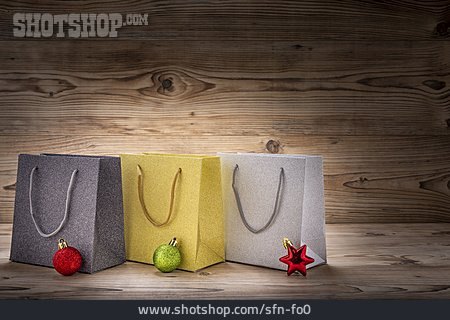 
                Weihnachtseinkauf, Einkaufstasche                   