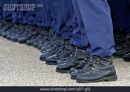 
                Schuhe, Bundeswehr, Stillgestanden                   