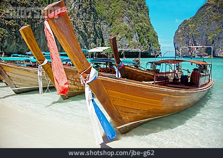 
                Longtailboot, Ko Phi Phi Leh                   