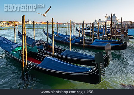 
                Gondel, Holzboot, Venezianisch                   