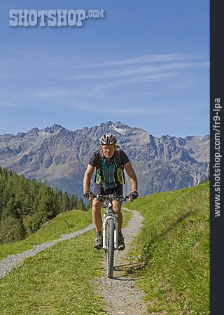 
                Radtour, Mountainbiker, Mountainbiken                   