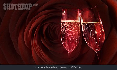 
                Valentinstag, Champagner, Romantisch, Anstoßen                   