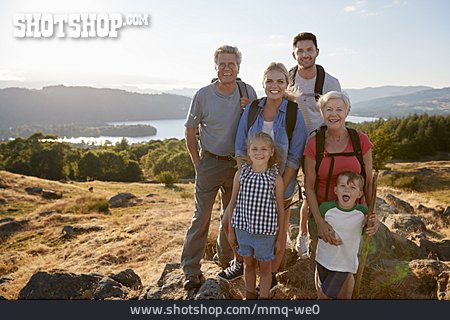 
                Wanderung, Generationen, Familienausflug                   