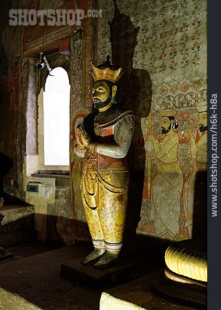 
                Tempelfigur, Dambulla Höhlentempel                   