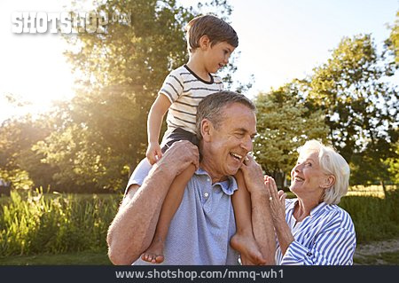 
                Enkel, Zuneigung, Großeltern                   