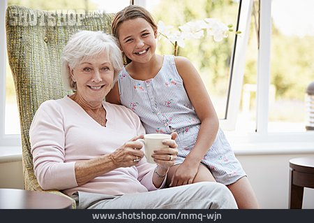 
                Großmutter, Porträt, Enkelin                   