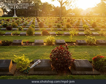 
                Kriegsgräber, Soldatenfriedhof, Don Rak                   