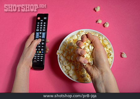 
                Essen, Fernsehen, Popcorn                   