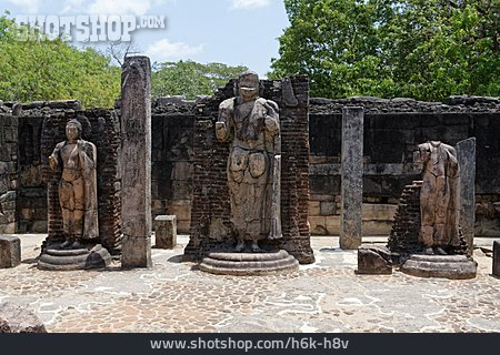 
                Archäologie, Polonnaruwa, Hatadage                   