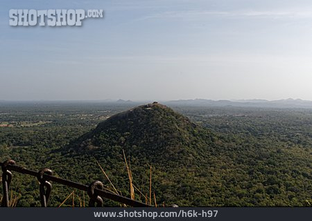 
                Sri Lanka, Pidurangala Rock                   
