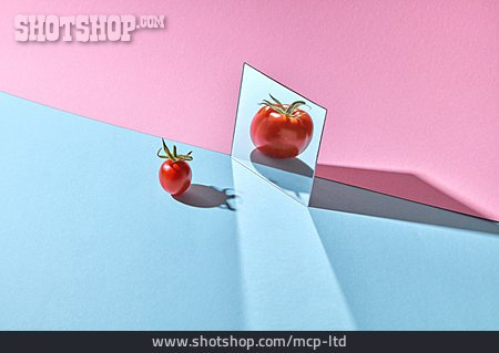 
                Tomate, Gentechnik, Illusion, Größenverhältnis                   