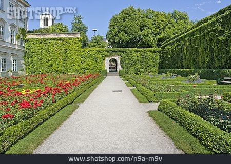 
                Schlossgarten, Schloss Mirabell                   