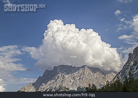 
                Zugspitze, Haufenwolke                   