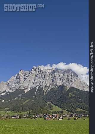 
                Tirol, Wettersteingebirge, Ehrwald                   