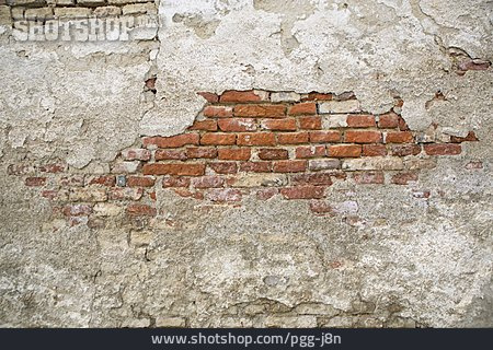 
                Backsteinmauer                   