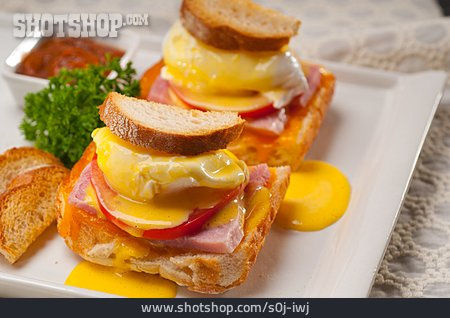 
                Frühstück, Eggs Benedict                   