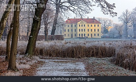 
                Winter, Palais Zabeltitz                   