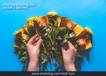 
                Blumengesteck, Floristik, Blumendekoration                   