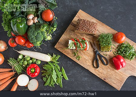 
                Gesunde Ernährung, Gemüse, Belegtes Brot                   
