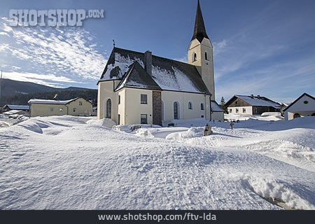 
                Kirche, Neukirchen, St. Ulrich                   