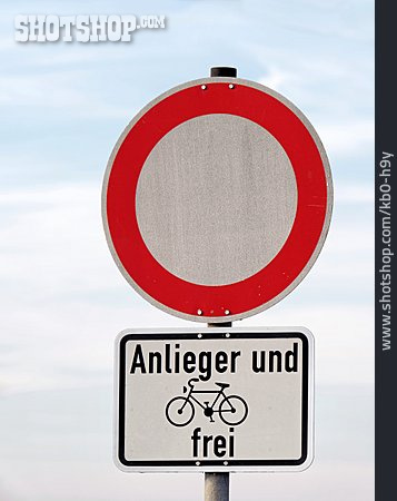 
                Fahrradfahrer, Durchfahrt Verboten, Anlieger Frei                   