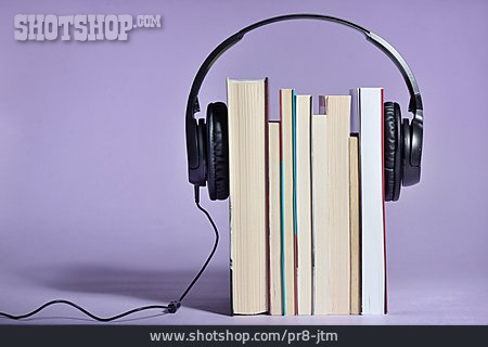 
                Bücher, Kopfhörer                   