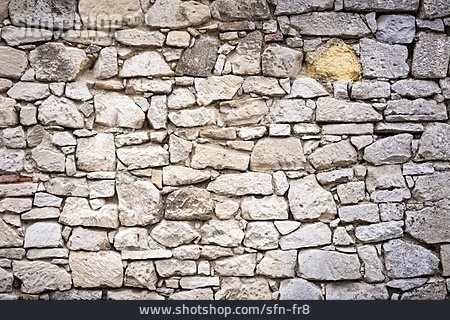 
                Steinmauer, Bruchsteinmauer                   