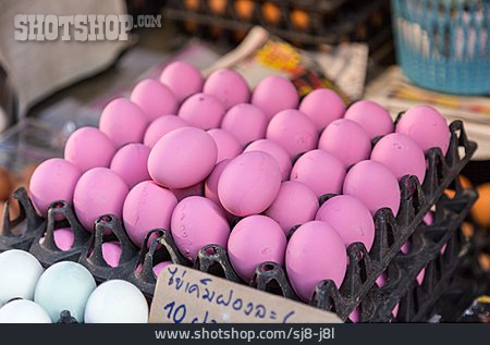 
                Tausendjährige Eier                   