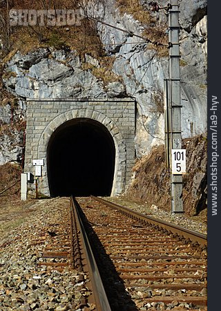 
                Eisenbahntunnel, Tunnelportal, Hieflauer Tunnel                   