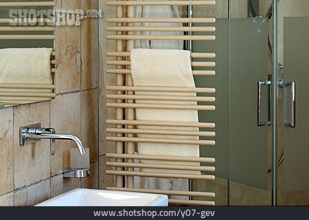 
                Badezimmer, Handtuchhalter, Badausstattung                   