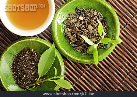 
                Grüner Tee, Kräutermischung                   