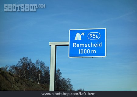 
                Remscheid, Autobahnabfahrt, A1                   