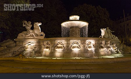 
                Monumentalbrunnen, Wittelsbacher Brunnen                   