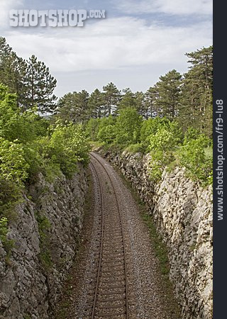
                Einspurig, Slowenien, Bahnstrecke                   