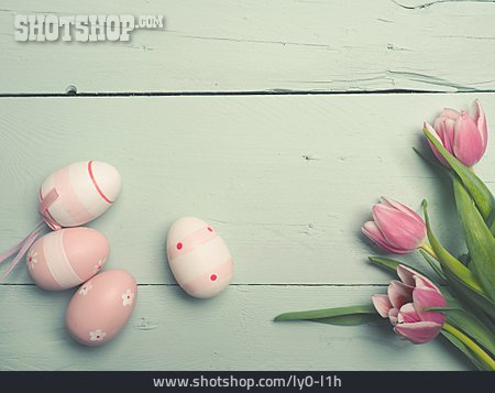 
                Ostereier, Tulpen                   
