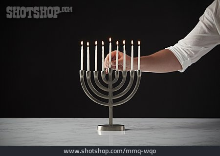 
                Anzünden, Kerzen, Leuchter, Jüdisch                   