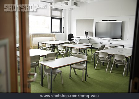 
                Klassenzimmer                   
