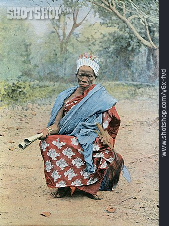 
                Voodoo, Priester, Benin                   