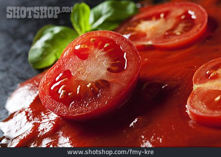
                Tomatensauce, Tomatenpüree                   