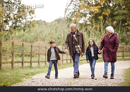 
                Enkel, Spaziergang, Großeltern                   