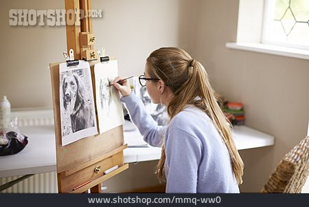 
                Mädchen, Zeichnen, Staffelei                   