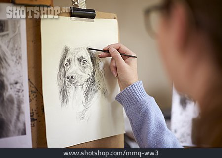 
                Tierportrait, Hund, Zeichnen, Kohlestift                   