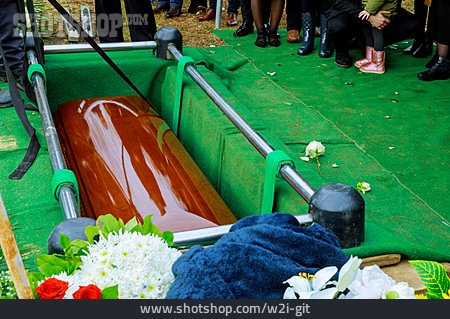 
                Beerdigung, Bestattung, Trauerfeier                   