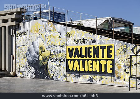 
                Graffiti, Faust, Valiente                   