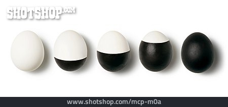 
                Schwarzweiß, Eier, Mondphase                   