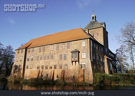 
                Schloss Winsen                   