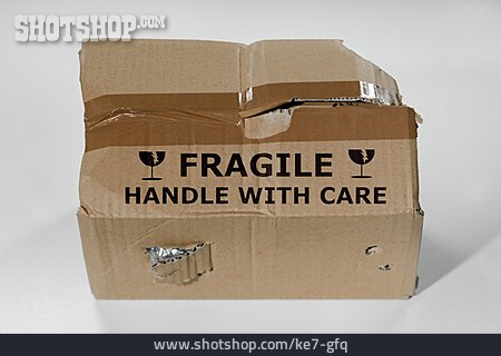 
                Paket, Fragil, Handle With Care                   